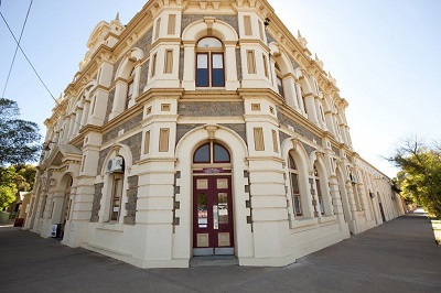 Broken Hill’s best outback walks - Heroes, Larrikins and Visionaries of Broken Hill Tour